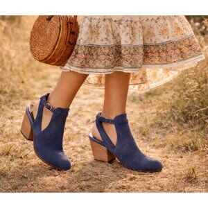 Anthropologie Latigo Simon Blue Suede Leather Bootie Wood Heel Shoe Sandal Sz 10